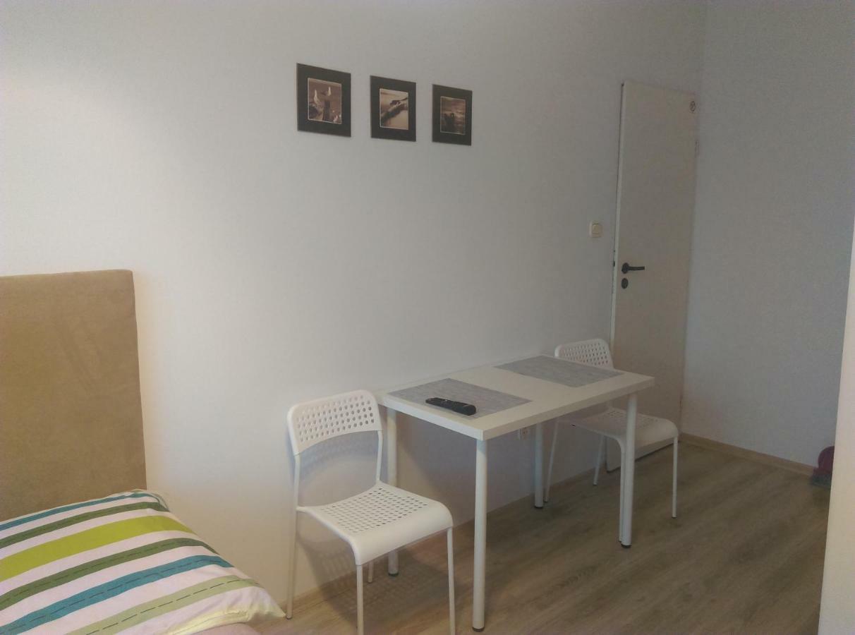 Cichy Zakatek Apartment เชียโนเซตี ภายนอก รูปภาพ